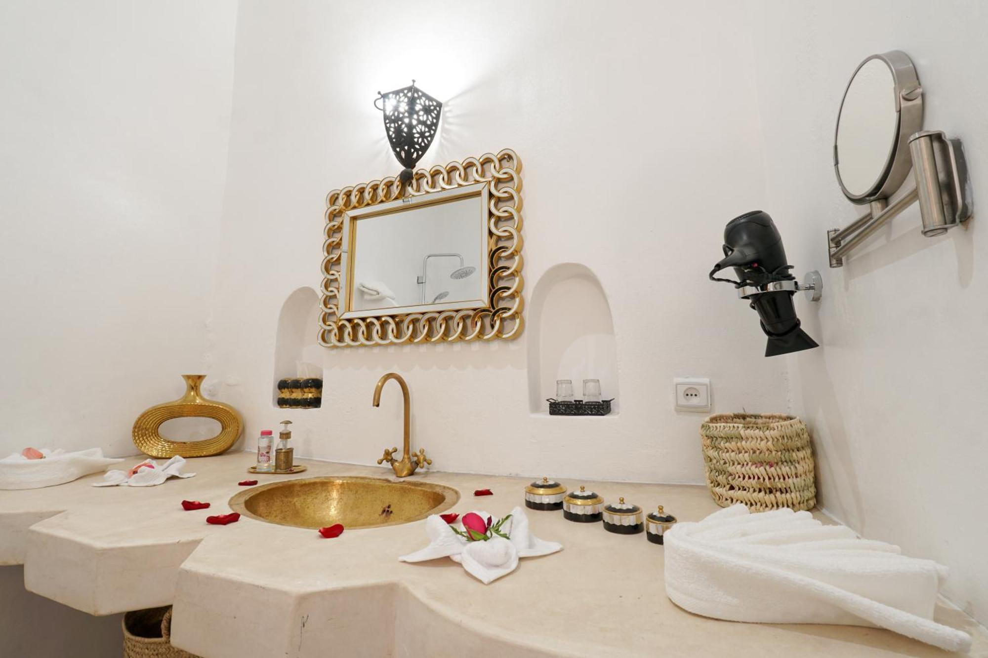 Riad Darna 4 Chambres Avec Piscine Et Petit Dejeuner Marrakesh Eksteriør billede
